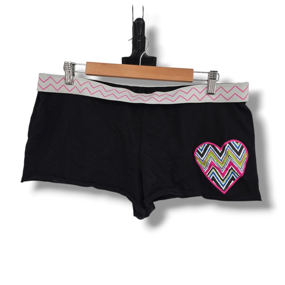 Just Be Womens Black Heart Patch Lounge Shorts Zigzag Waistband‎ Size Large